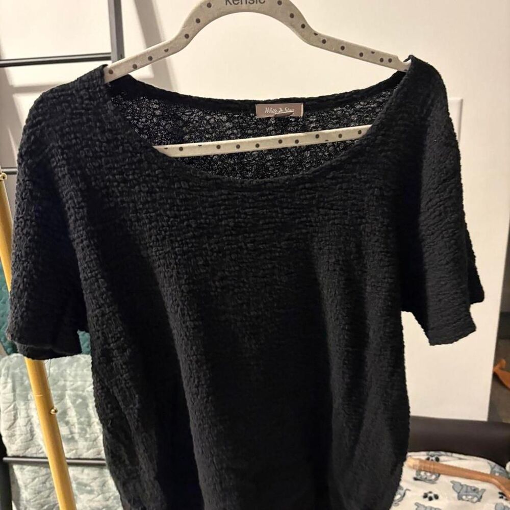 White-stag Women's Black and Grey T-shirt